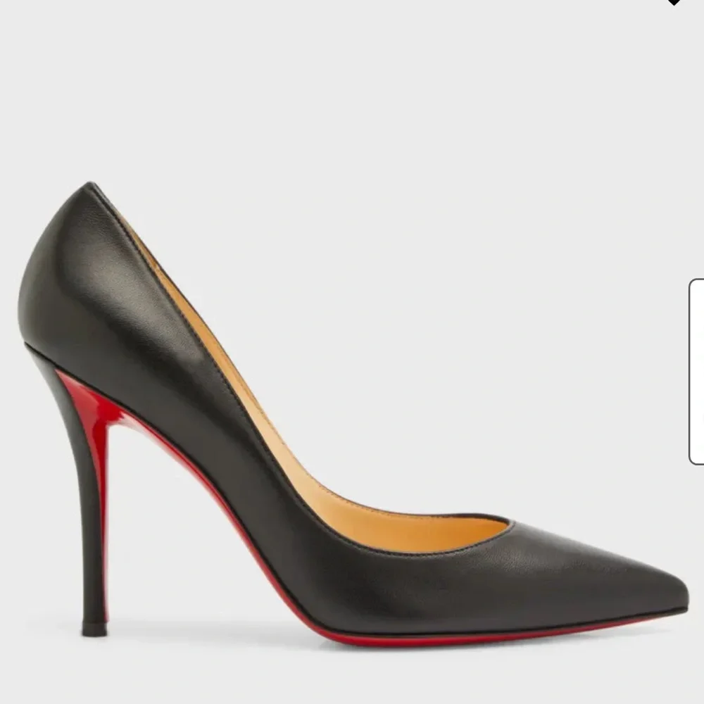 Christian Louboutin Leather Pumps
Dust bag and box included - Picture 4 of 5